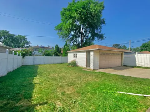 Exterior - 3454 E 170th St, Lansing, IL 60438 photo 5 of 5