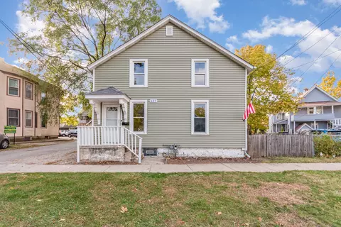 627 Concord St, Aurora, IL 60505