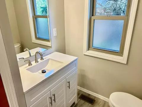 Bath - 1011 Monroe Dr, Bloomington, IL 61701 photo 3 of 3