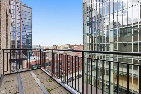 Exterior - 215 N Aberdeen St #607B, Chicago, IL 60607 photo 2 of 2