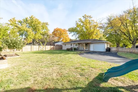 Exterior - 305 Highpoint Rd, Normal, IL 61761 photo 5 of 8
