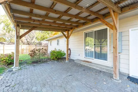 Exterior - 305 Highpoint Rd, Normal, IL 61761 photo 3 of 8