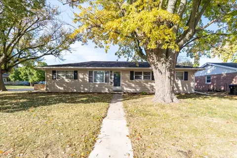 305 Highpoint Rd, Normal, IL 61761