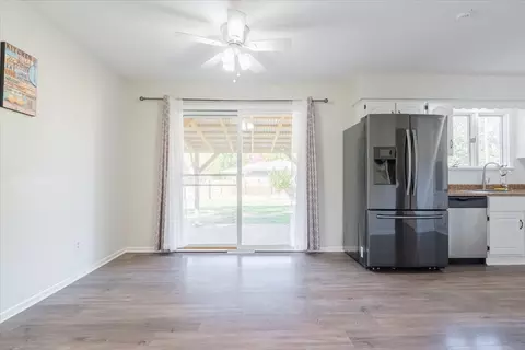 Living - 305 Highpoint Rd, Normal, IL 61761 photo 3 of 4