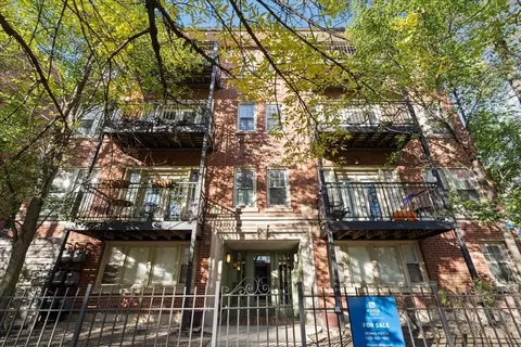 4420 N Ashland Ave #3E, Chicago, IL 60640