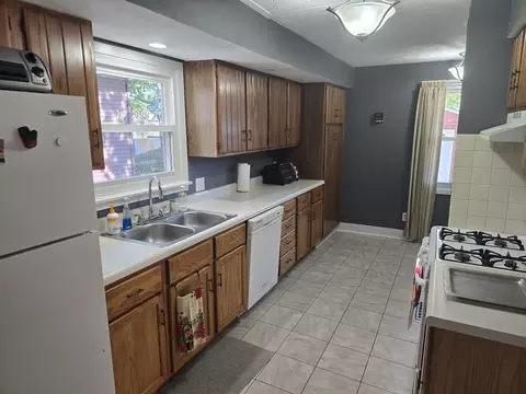 807 Apple St, Normal, IL 61761 photo 7