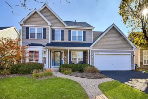 39 W W461 W Mallory Dr, Geneva, IL 60134