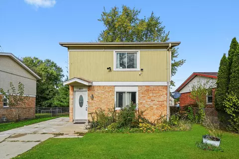 Exterior - 520 Aller Ave, Elgin, IL 60120 photo 2 of 4