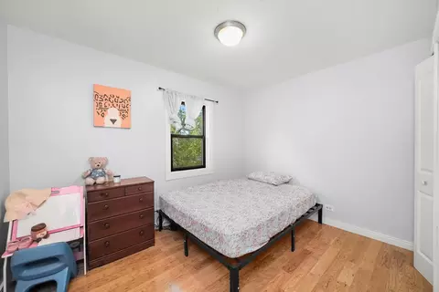 Bedroom - 520 Aller Ave, Elgin, IL 60120 photo 1 of 3