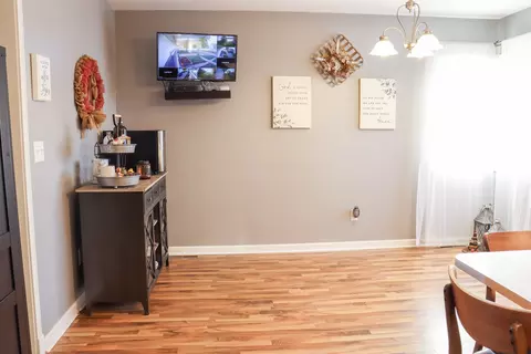 Dining - 102 S Jackson St, Morrison, IL 61270 photo 1 of 2