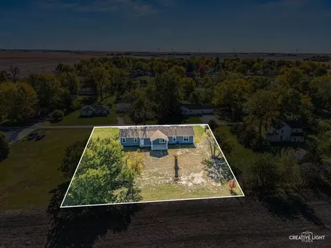 121 Pine St, Buckingham, IL 60917