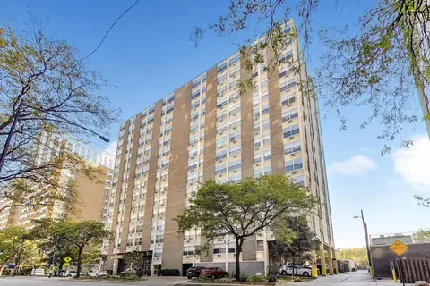 3033 N Sheridan Rd #511, Chicago, IL 60657