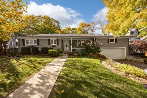 5252 Fairmount Ave, Downers Grove, IL 60515