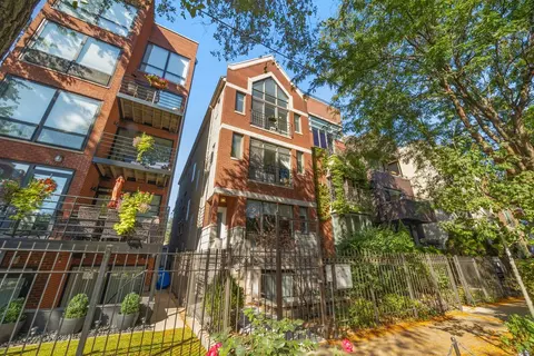 902 N Hermitage Ave #3, Chicago, IL 60622