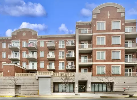 3630 N Harlem Ave #205, Chicago, IL 60634