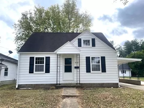 813 E Washington St, Monticello, IL 61856