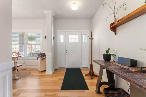 Entry Way - 2011 Timberwood Ln, Chesterton, IN 46304 photo 1 of 3