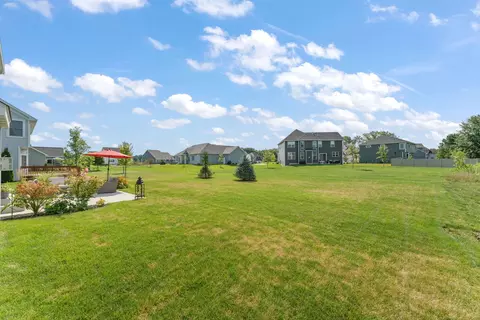 Exterior - 2011 Timberwood Ln, Chesterton, IN 46304 photo 6 of 7