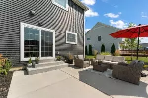 Exterior - 2011 Timberwood Ln, Chesterton, IN 46304 photo 5 of 7