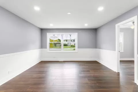 Living - 16510 Marshfield Ave, Markham, IL 60426 photo 4 of 4