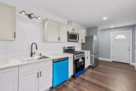 Kitchen - 16510 Marshfield Ave, Markham, IL 60426 photo 2 of 2