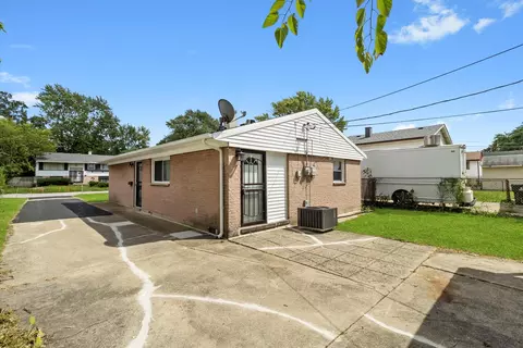Exterior - 16510 Marshfield Ave, Markham, IL 60426 photo 6 of 6