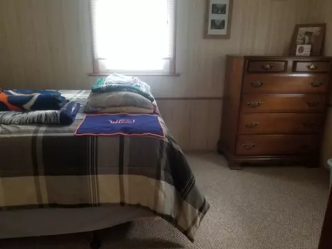Bedroom - 2015 10th St, Peru, IL 61354 photo 2 of 2