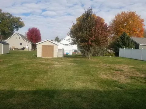Exterior - 2015 10th St, Peru, IL 61354 photo 6 of 6