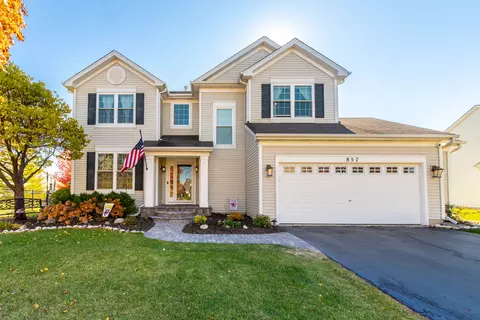 857 Great Falls Dr, Volo, IL 60073