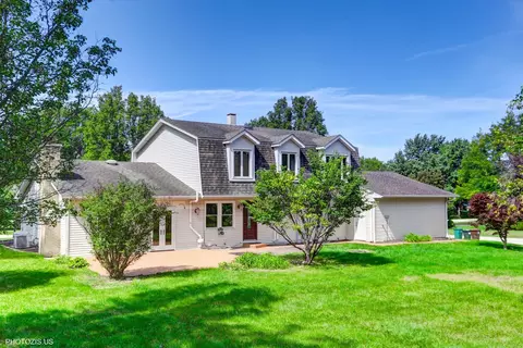 13245 Silver Fox Dr, Lemont, IL 60439