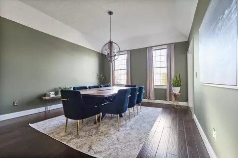 Dining - 8 Stetson Dr, Bloomington, IL 61701 photo 4 of 4
