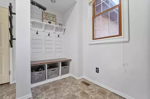 Entry Way - 8 Stetson Dr, Bloomington, IL 61701 photo 4 of 4