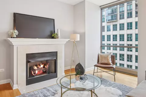 Living - 21 E Huron St #1101, Chicago, IL 60611 photo 3 of 5