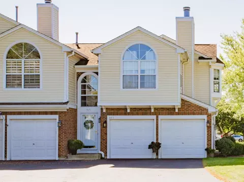 571 Grosse Pointe Cir #11-7, Vernon Hills, IL 60061