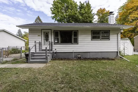 1913 Chippewa Rd, Waukegan, IL 60087