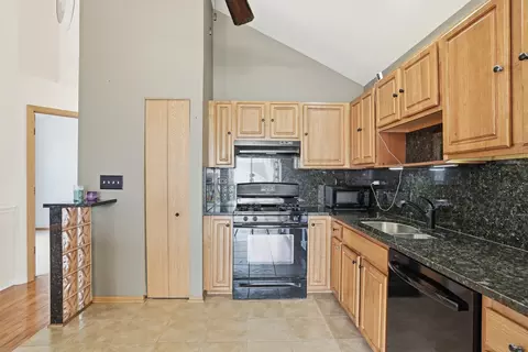 Kitchen - 1452 Fox Hound Trl, Beecher, IL 60401 photo 1 of 2