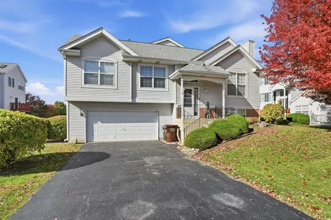 Exterior - 1452 Fox Hound Trl, Beecher, IL 60401 photo 3 of 3