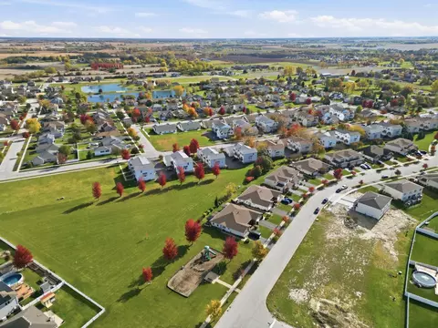 View/Area - 1452 Fox Hound Trl, Beecher, IL 60401 photo 6 of 9