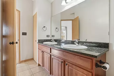 Bath - 1452 Fox Hound Trl, Beecher, IL 60401 photo 1 of 3