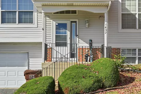 Exterior - 1452 Fox Hound Trl, Beecher, IL 60401 photo 2 of 3