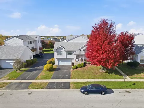 View/Area - 1452 Fox Hound Trl, Beecher, IL 60401 photo 2 of 9