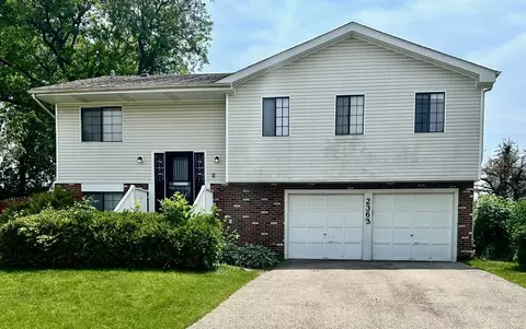 2363 Cove Dr, Hanover Park, IL 60133
