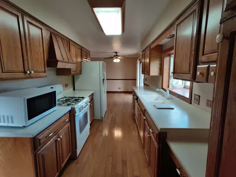 8 N601 Stevens Rd, Elgin, IL 60124 photo 4
