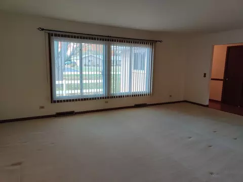 8 N601 Stevens Rd, Elgin, IL 60124 photo 10