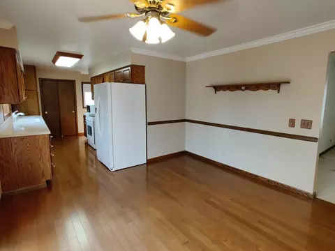 8 N601 Stevens Rd, Elgin, IL 60124 photo 6