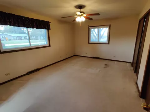 8 N601 Stevens Rd, Elgin, IL 60124 photo 13