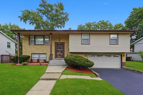 17311 Burr Oak Ln, Hazel Crest, IL 60429