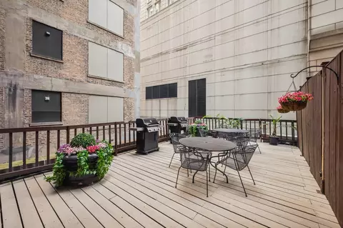 Exterior - 40 E Delaware Pl #904, Chicago, IL 60611 photo 1 of 1