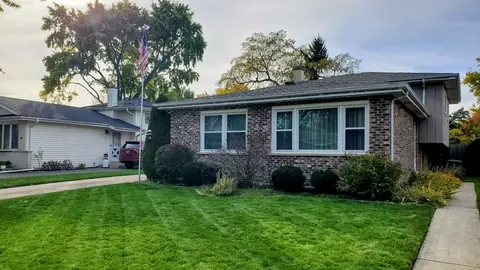 220 N Grace St, Lombard, IL 60148