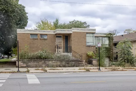 2223 E 83rd St, Chicago, IL 60617